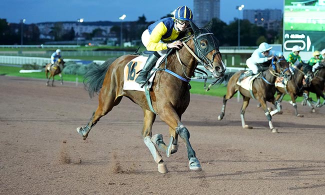 Photo d'arrivée de la course pmu PRIX DE LA PORTE D'IVRY à ENGHIEN le Jeudi 9 octobre 2025