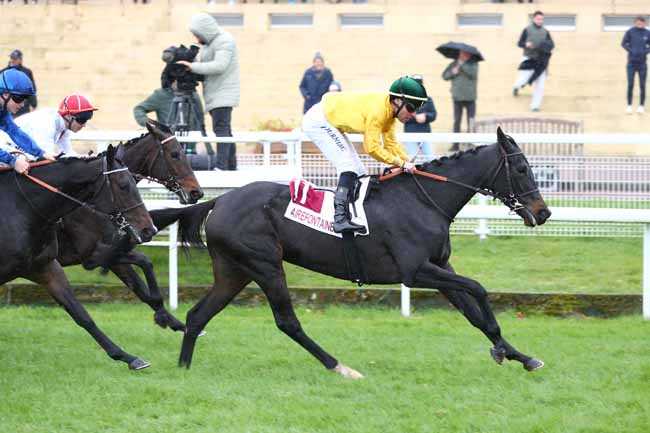 Photo d'arrivée de la course pmu PRIX CIRCUIT DE CAEN (PRIX DE LA CROIX FERRET) à CLAIREFONTAINE le Vendredi 24 octobre 2025