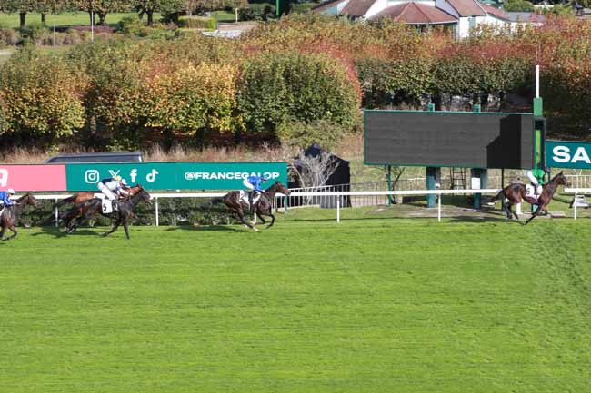 Photo d'arrivée de la course pmu PRIX PERTH à SAINT CLOUD le Dimanche 26 octobre 2025