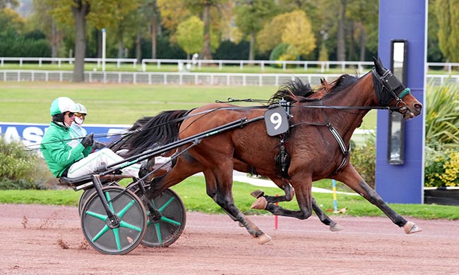 Photo d'arrivée de la course pmu PRIX DE LA PORTE D'AUBERVILLIERS à ENGHIEN le Dimanche 26 octobre 2025