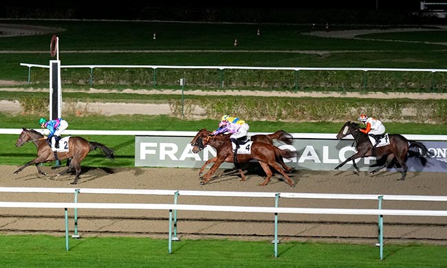 Photo d'arrivée de la course pmu PRIX DE LA BANCHE à DEAUVILLE le Jeudi 6 novembre 2025