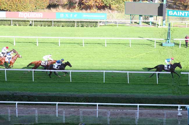 Photo d'arrivée de la course pmu PRIX HEROD à SAINT CLOUD le Dimanche 9 novembre 2025
