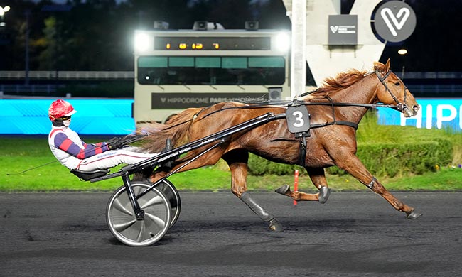 Photo d'arrivée de la course pmu PRIX AGATHE à PARIS-VINCENNES le Jeudi 13 novembre 2025