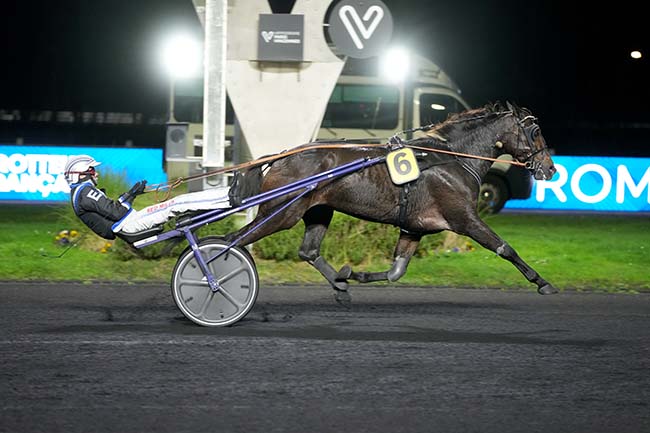 Arrivée quinté pmu PRIX DE LA VILLE DE FONTENAY-SOUS-BOIS (PRIX MIZAR) à PARIS-VINCENNES