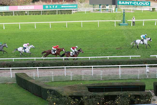 Photo d'arrivée de la course pmu PRIX DE LA VALLEE DE CHEVREUSE à SAINT CLOUD le Jeudi 20 novembre 2025
