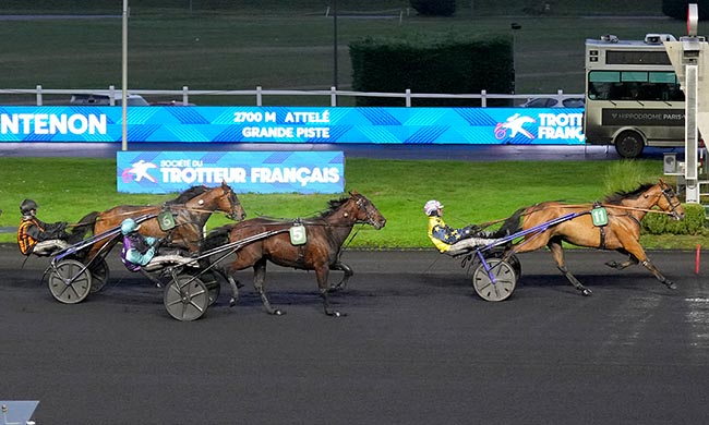 Photo d'arrivée de la course pmu PRIX DE MAINTENON à PARIS-VINCENNES le Jeudi 27 novembre 2025