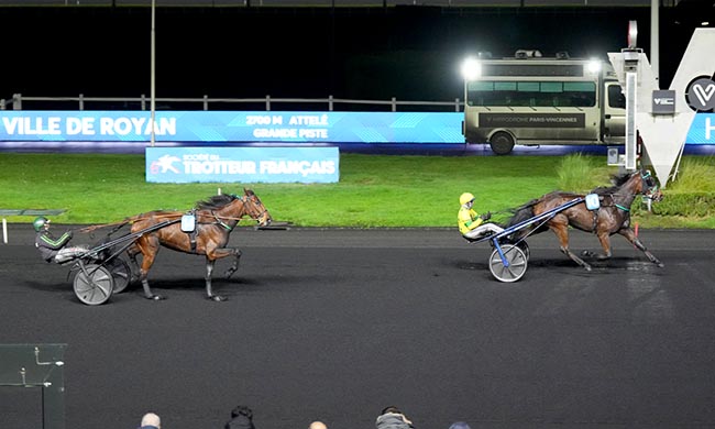 Photo d'arrivée de la course pmu PRIX DE LA VILLE DE ROYAN à PARIS-VINCENNES le Jeudi 27 novembre 2025