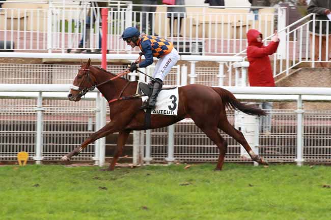 Photo d'arrivée de la course pmu PRIX DE BIARRITZ à AUTEUIL le Samedi 29 novembre 2025