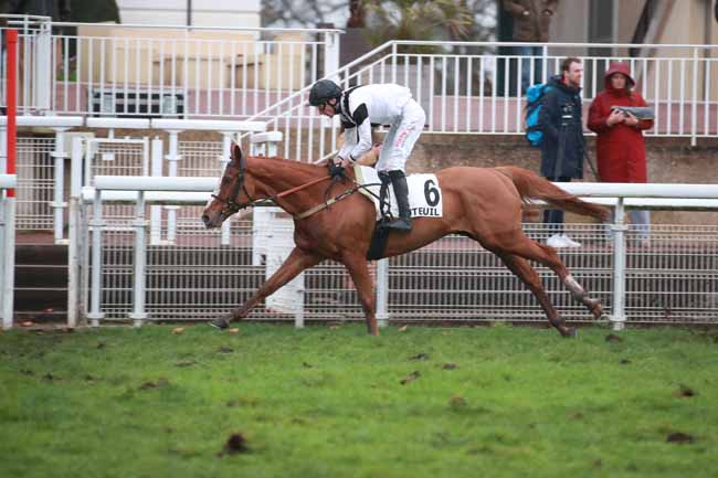 Photo d'arrivée de la course pmu PRIX FRANCOIS DE GANAY à AUTEUIL le Samedi 29 novembre 2025