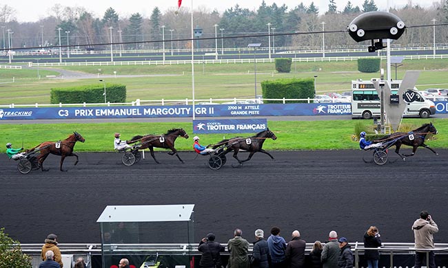 Photo d'arrivée de la course pmu PRIX EMMANUEL MARGOUTY à PARIS-VINCENNES le Samedi 13 décembre 2025