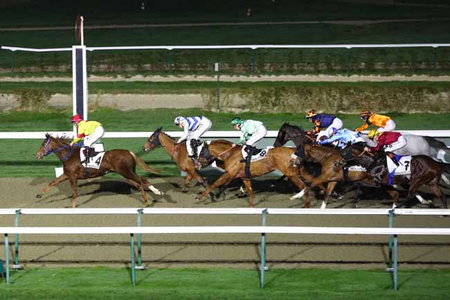 Photo d'arrivée de la course pmu PRIX DU FRONT DE MER à DEAUVILLE le Samedi 13 décembre 2025