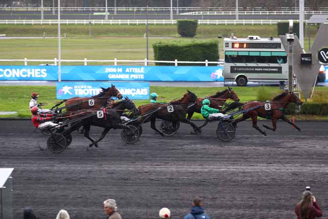 Photo d'arrivée de la course pmu PRIX DE CONCHES à PARIS-VINCENNES le Samedi 20 décembre 2025