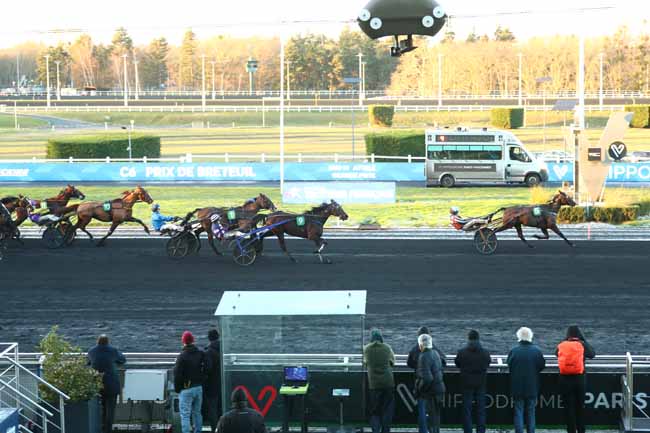 Photo d'arrivée de la course pmu PRIX DE BRETEUIL à PARIS-VINCENNES le Samedi 3 janvier 2026