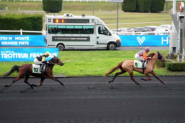Photo d'arrivée de la course pmu PRIX DE MONTREUIL à PARIS-VINCENNES le Mardi 13 janvier 2026