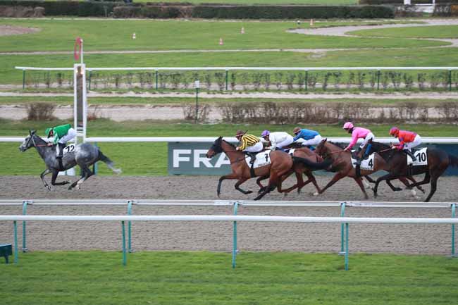 Photo d'arrivée de la course pmu PRIX DE L'AIGLE à DEAUVILLE le Vendredi 16 janvier 2026
