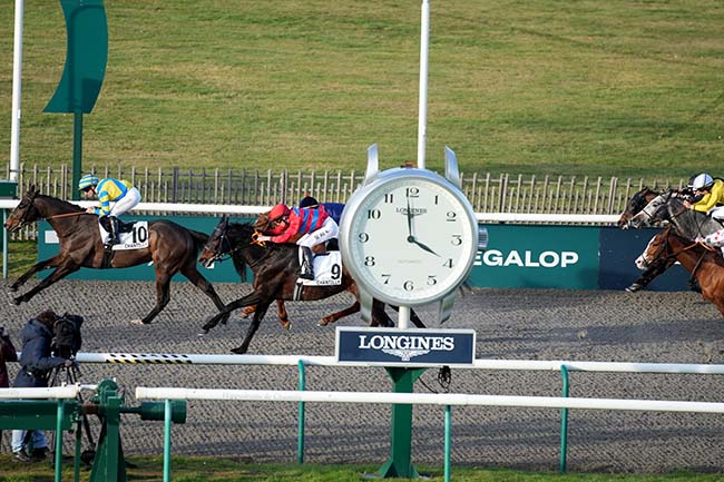 Photo d'arrivée de la course pmu PRIX DU CHEMIN DE PARIS à CHANTILLY le Mercredi 21 janvier 2026
