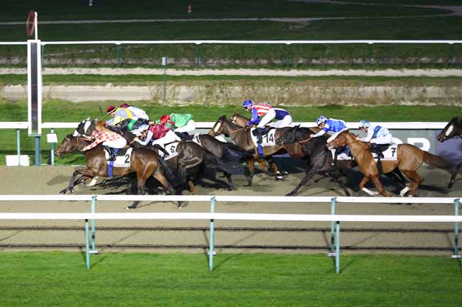 Photo d'arrivée de la course pmu PRIX DU TRIDENT à DEAUVILLE le Vendredi 23 janvier 2026