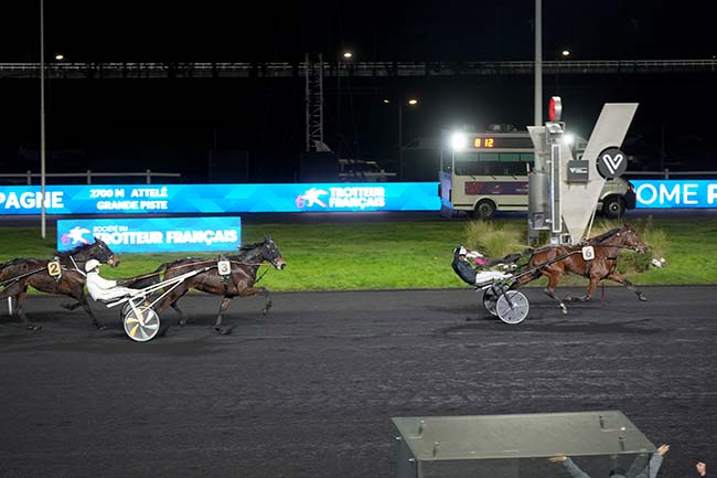 Photo d'arrivée de la course pmu PRIX DE CHALONS-EN-CHAMPAGNE à PARIS-VINCENNES le Samedi 24 janvier 2026
