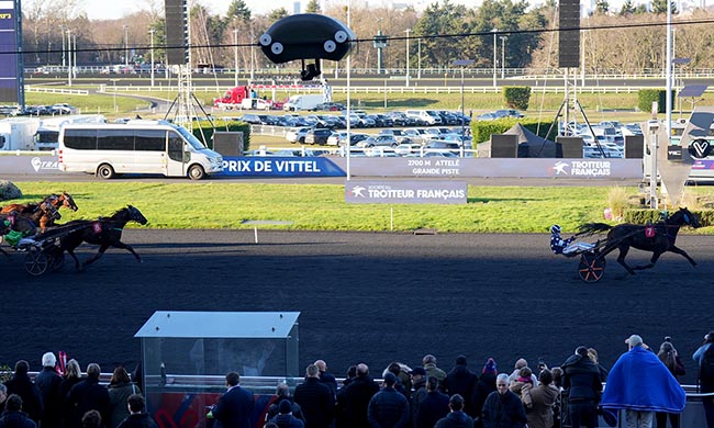 Photo d'arrivée de la course pmu PRIX DE VITTEL à PARIS-VINCENNES le Samedi 24 janvier 2026