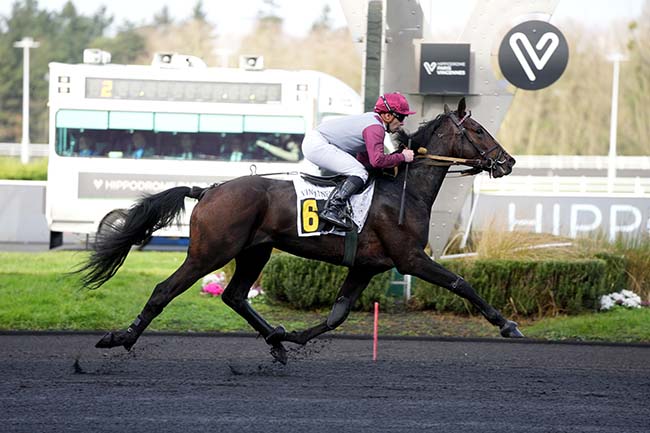 Photo d'arrivée de la course pmu PRIX D'AUCH à PARIS-VINCENNES le Vendredi 30 janvier 2026