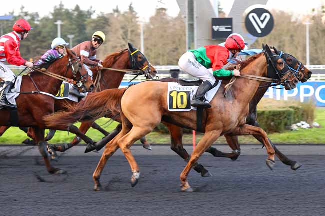 Photo d'arrivée de la course pmu PRIX DE LOUVIERS (PRIX GERARD BRAMI) à PARIS-VINCENNES le Vendredi 6 février 2026