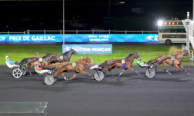 Photo d'arrivée de la course pmu PRIX DE GAILLAC à PARIS-VINCENNES le Dimanche 8 février 2026