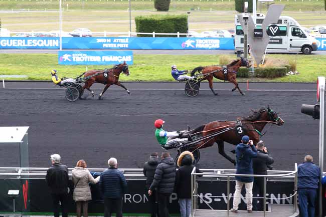 Photo d'arrivée de la course pmu PRIX DE GUERLESQUIN à PARIS-VINCENNES le Mardi 10 février 2026