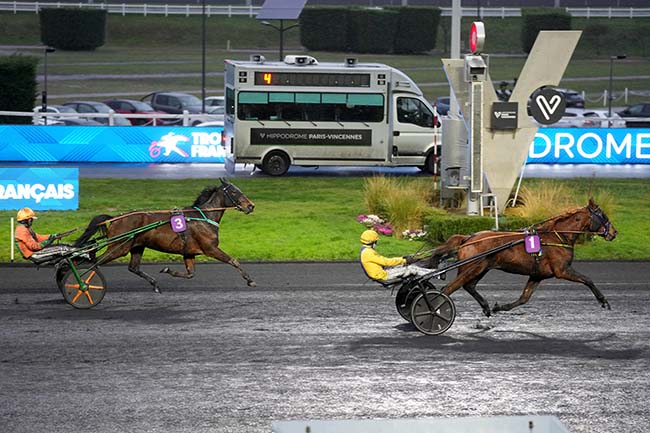 Photo d'arrivée de la course pmu PRIX DE VITRE à PARIS-VINCENNES le Mardi 10 février 2026
