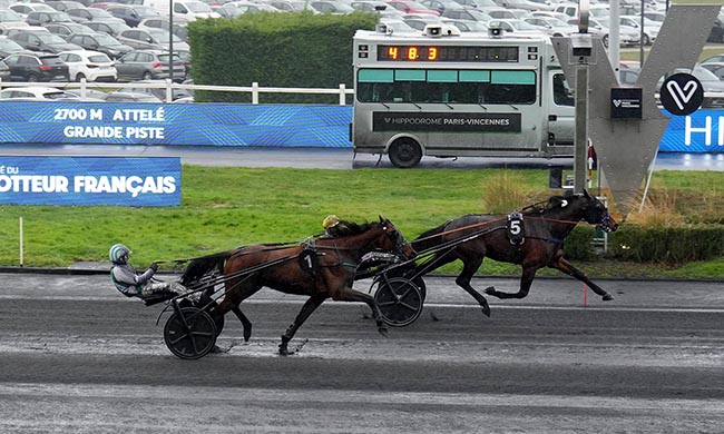Photo d'arrivée de la course pmu PRIX DE LANNION à PARIS-VINCENNES le Dimanche 15 février 2026