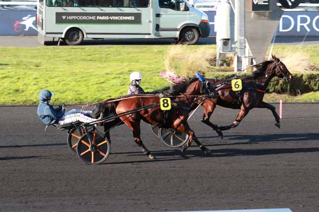 Photo d'arrivée de la course pmu PRIX DE JALLAIS (PRIX GERARD SAUTEJEAU) à PARIS-VINCENNES le Mardi 17 février 2026
