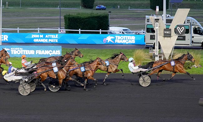 Photo d'arrivée de la course pmu PRIX JEAN-PIERRE KRATZER à PARIS-VINCENNES le Mardi 17 février 2026