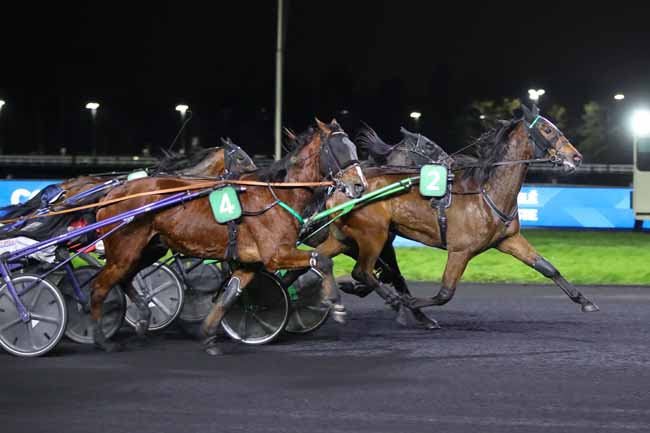 Photo d'arrivée de la course pmu PRIX DE L'AUTHIE à PARIS-VINCENNES le Vendredi 20 février 2026