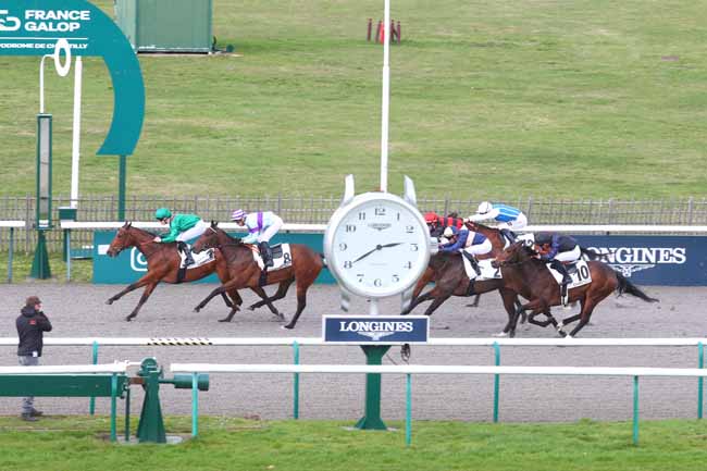 Photo d'arrivée de la course pmu PRIX DU CARREFOUR DE CONSTANTINE à CHANTILLY le Vendredi 20 février 2026