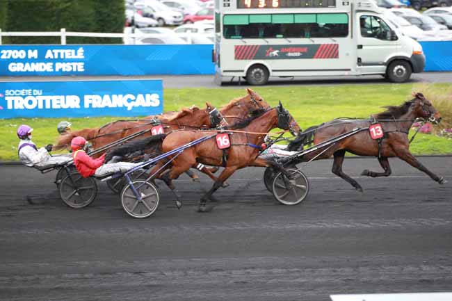 Photo d'arrivée de la course pmu PRIX DE LA MAYENNE à PARIS-VINCENNES le Dimanche 22 février 2026