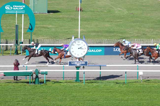 Photo d'arrivée de la course pmu PRIX DE LA FONTAINE D'ORRY à CHANTILLY le Mercredi 25 février 2026