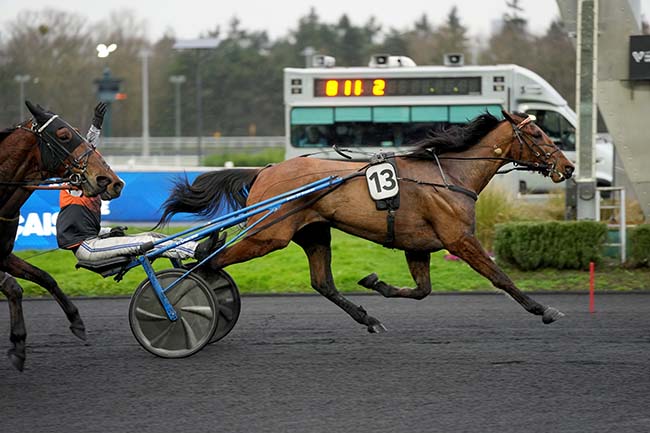 Photo d'arrivée de la course pmu PRIX DE LORIENT à PARIS-VINCENNES le Vendredi 27 février 2026
