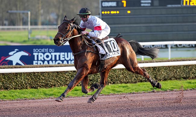 Photo d'arrivée de la course pmu PRIX DE GACE à CAEN le Lundi 2 mars 2026