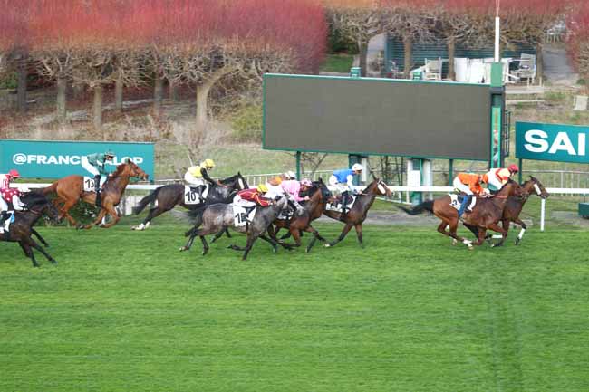 Photo d'arrivée de la course pmu PRIX DE MONTMARIN à SAINT CLOUD le Jeudi 5 mars 2026