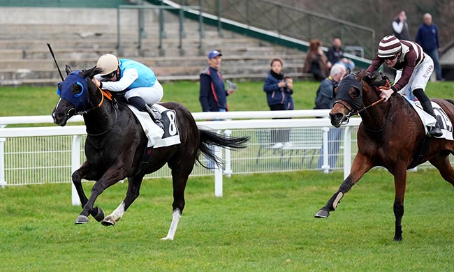 Photo d'arrivée de la course pmu PRIX DES PEUPLIERS à FONTAINEBLEAU le Vendredi 6 mars 2026