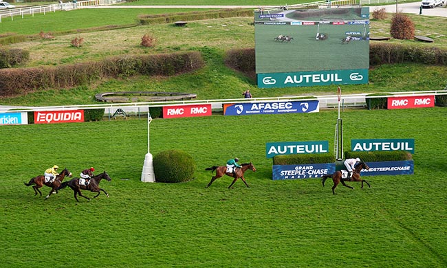 Photo d'arrivée de la course pmu PRIX DUC D'ANJOU à AUTEUIL le Samedi 7 mars 2026