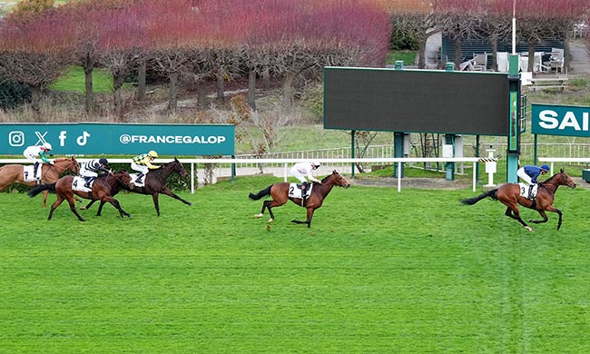Photo d'arrivée de la course pmu PRIX GRIS PERLE à SAINT CLOUD le Mardi 10 mars 2026