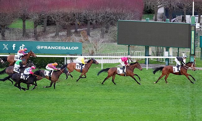 Photo d'arrivée de la course pmu PRIX DU PERIGORD à SAINT CLOUD le Mardi 10 mars 2026