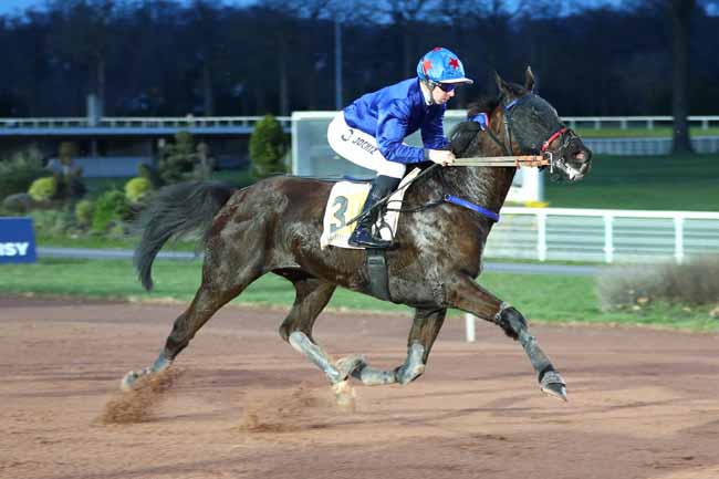 Photo d'arrivée de la course pmu PRIX DE BAGNOLET à ENGHIEN le Mardi 10 mars 2026