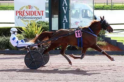 Photo d'arrivée de la course pmu PRIX DU HARAS D'AVIREAU (PRIX DES 3 PROVINCES) à LAVAL le Mercredi 11 mars 2026