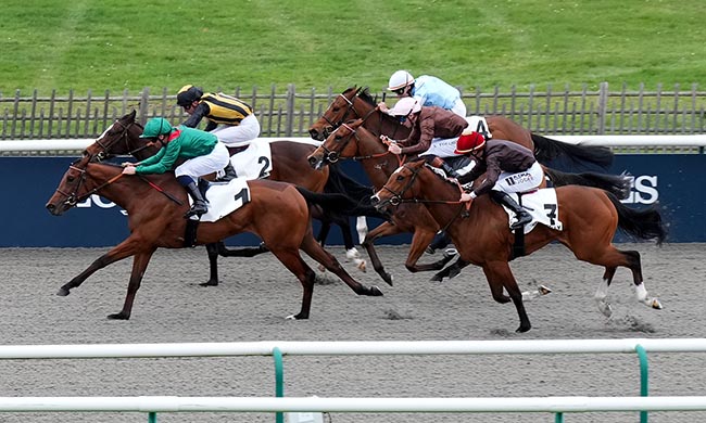 Photo d'arrivée de la course pmu PRIX DES PRINCESSES à CHANTILLY le Jeudi 12 mars 2026