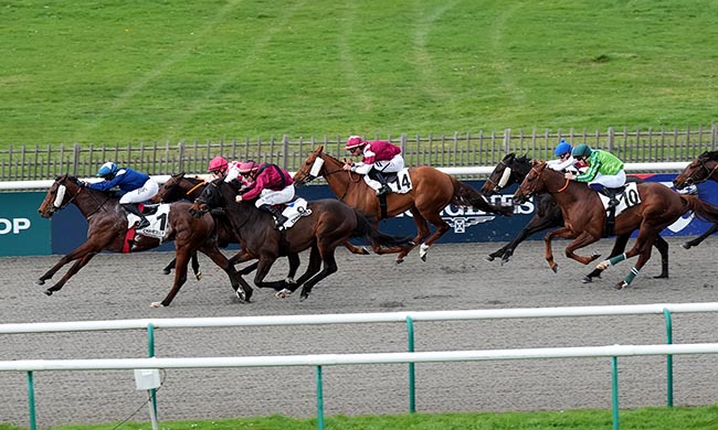 Photo d'arrivée de la course pmu PRIX SATURNE à CHANTILLY le Jeudi 12 mars 2026