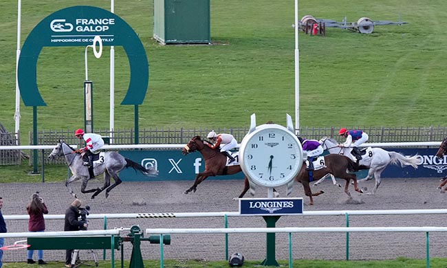 Photo d'arrivée de la course pmu PRIX FAUNUS à CHANTILLY le Jeudi 12 mars 2026