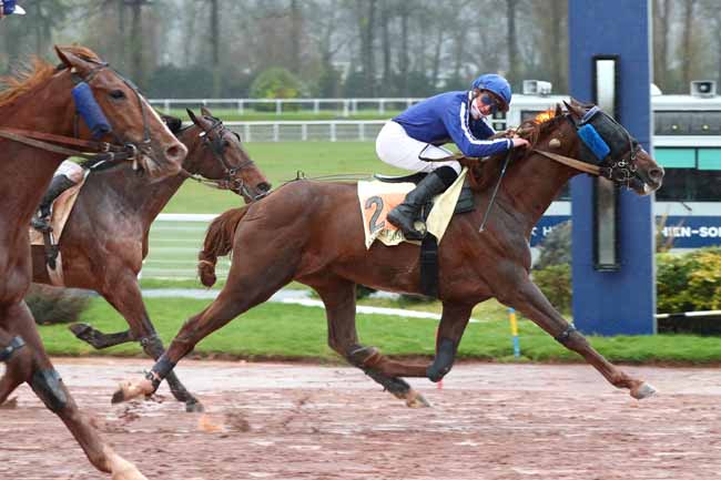 Photo d'arrivée de la course pmu PRIX DU BLANC-MESNIL à ENGHIEN le Vendredi 13 mars 2026