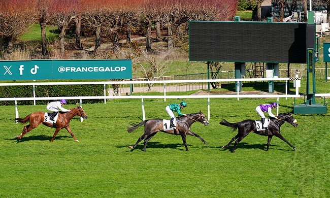 Photo d'arrivée de la course pmu PRIX FRANCOIS MATHET à SAINT CLOUD le Dimanche 15 mars 2026