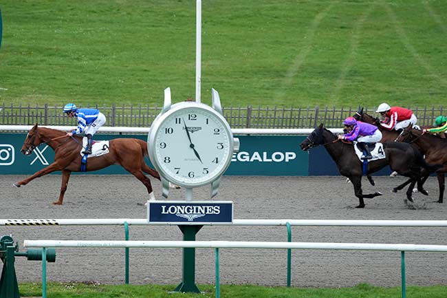 Photo d'arrivée de la course pmu PRIX DE LA QUEUE DU RENARD à CHANTILLY le Lundi 16 mars 2026